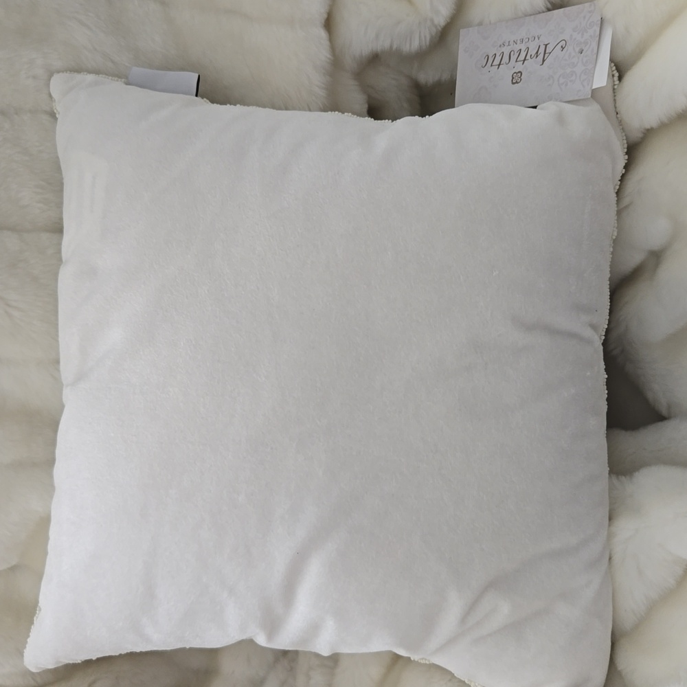Pretty beaded accent pillow by artistic accents - Picture 2 of 5